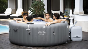 Do Inflatable Hot Tubs Have Seats